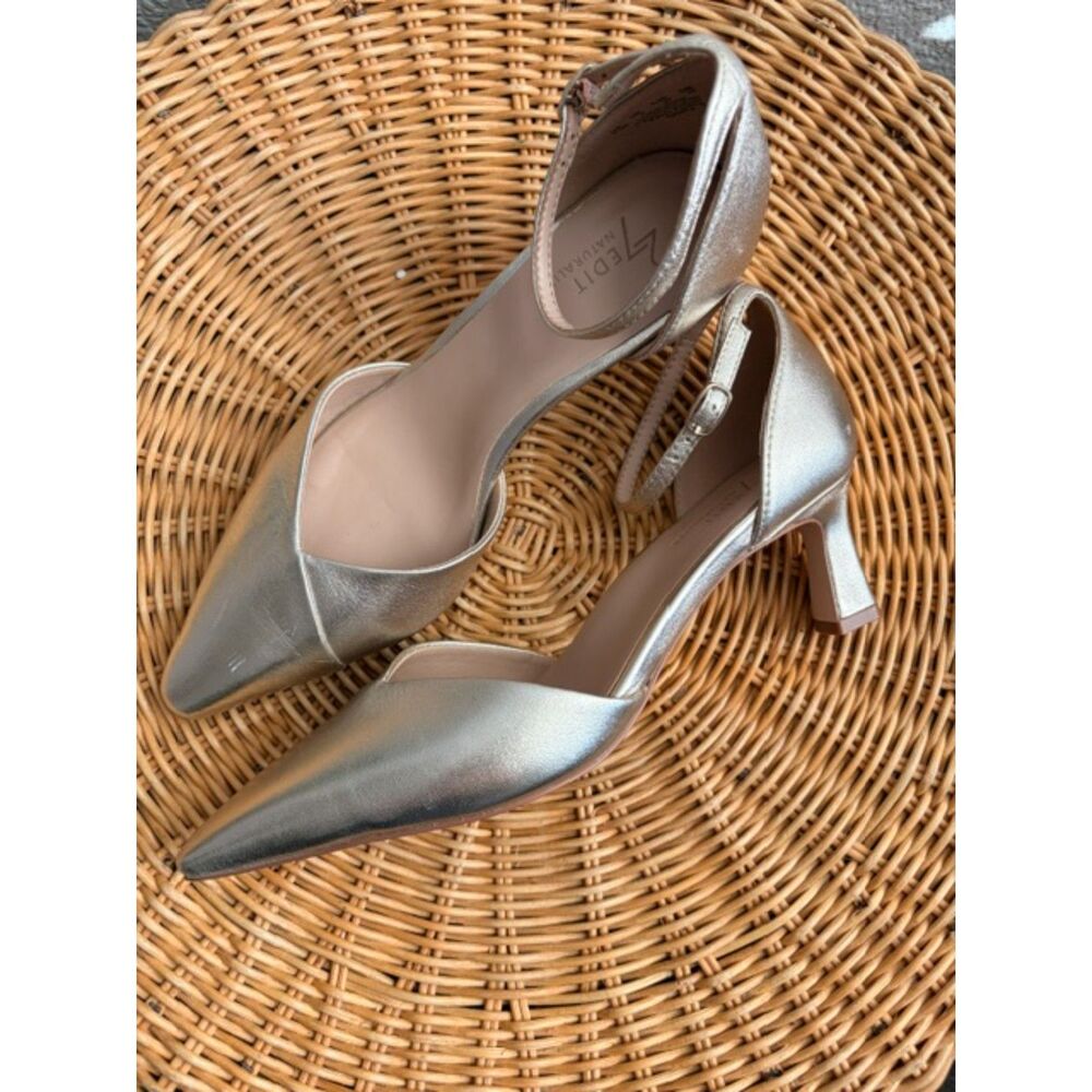 NWOT Naturalizer 27 Edit Metallic Kitten Heels - Size 7.5
